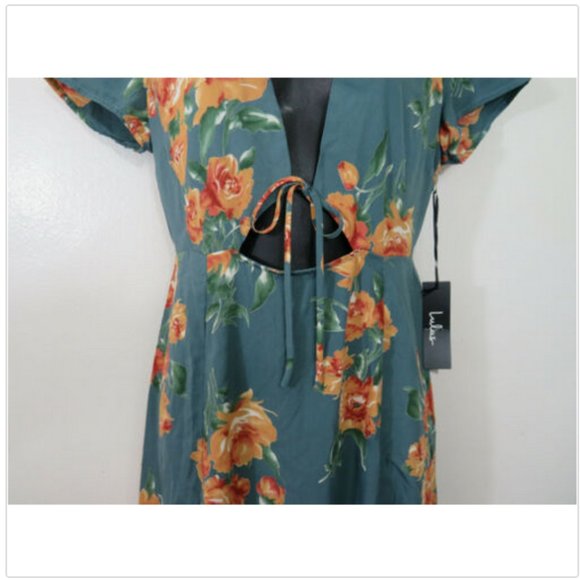 Lulus Short Sleeve Floral Midi Dress Green Cut Out - Picture 4 of 8